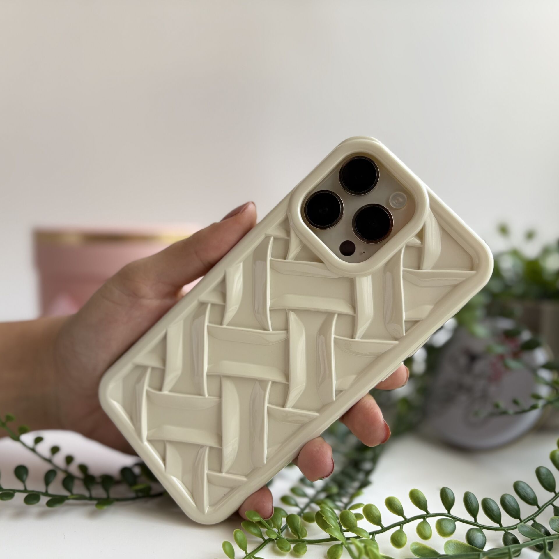 Çizgili Silikon iPhone Kılıfı - Krem