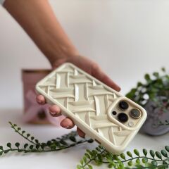 Çizgili Silikon iPhone Kılıfı - Krem