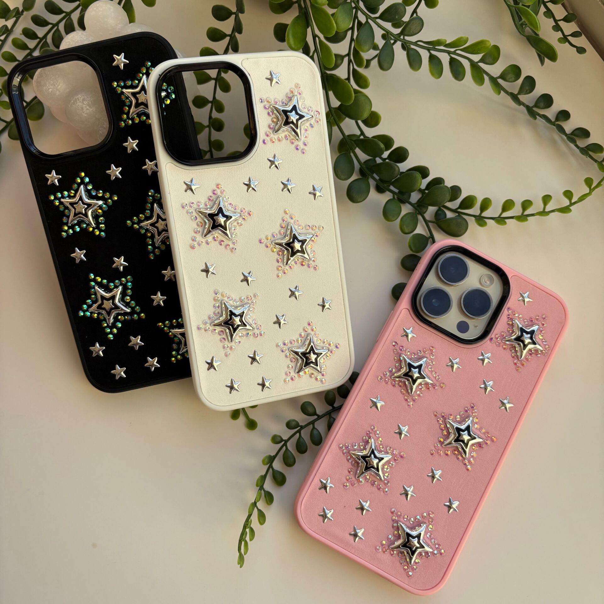 Süet Zemin Yıldız İşlemeli Iphone 16 Pro Max Kılıf