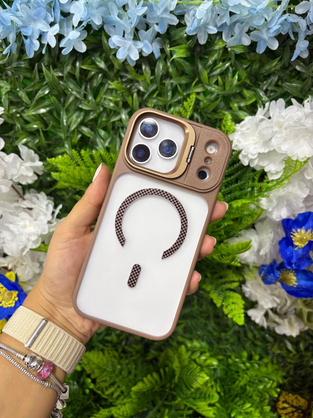 Epaguard Karbon Kamera Korumalı Şeffaf MagSafe Kılıf – Kahve