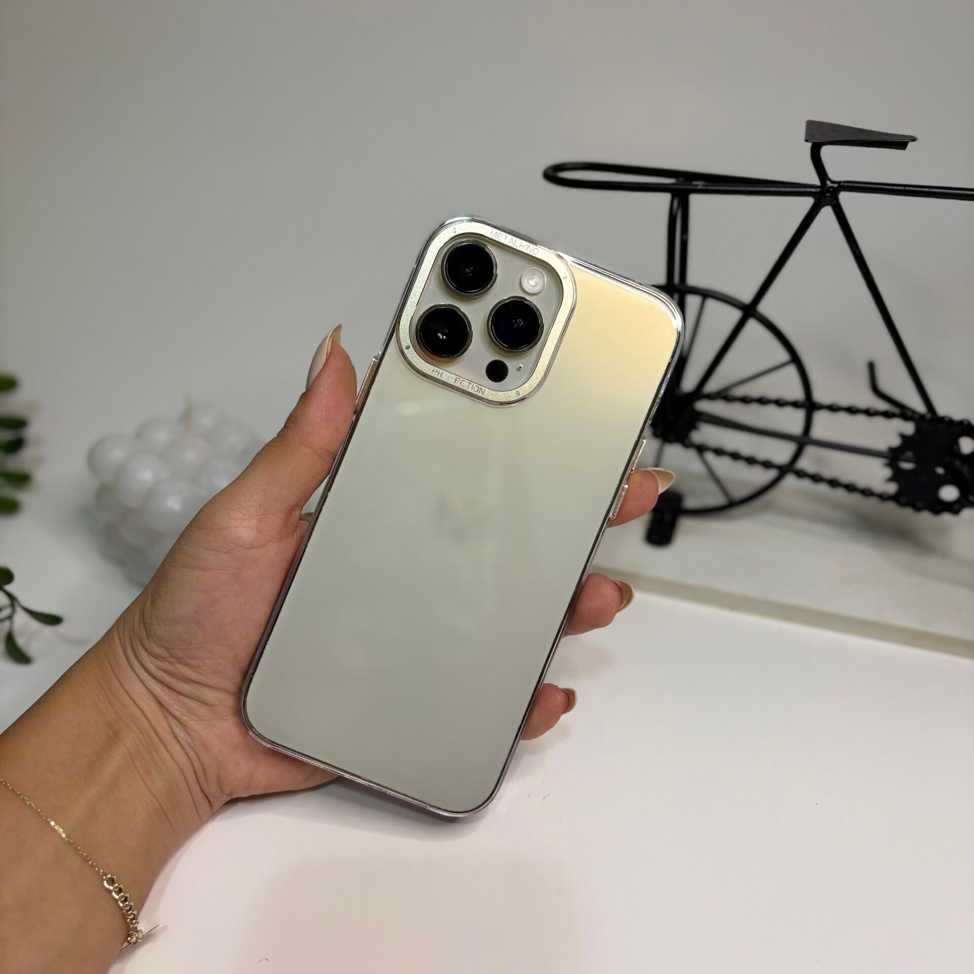 CrystalGuard Premium Sert Şeffaf Iphone 15 Pro Kılıf