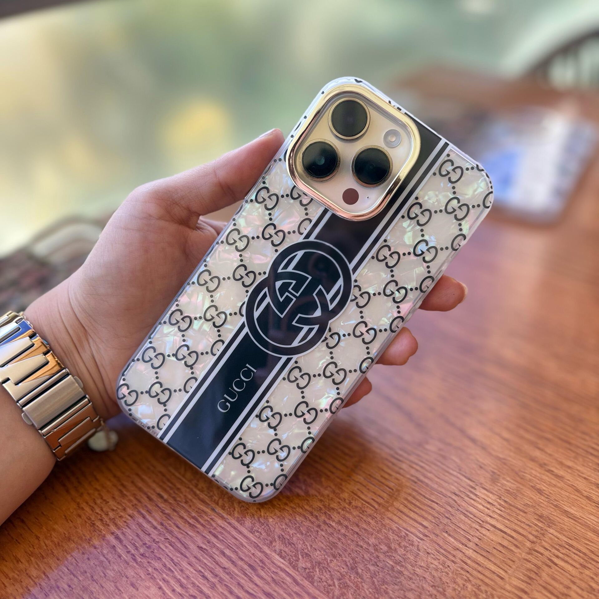 EpaNova Premium iPhone Kılıfı
