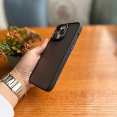 Epamatte Shield - Mat Dokunuş, Maksimum Koruma Iphone 15 Kılıf Siyah
