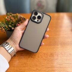 Epamatte Shield - Mat Dokunuş, Maksimum Koruma Iphone 15 Kılıf Siyah
